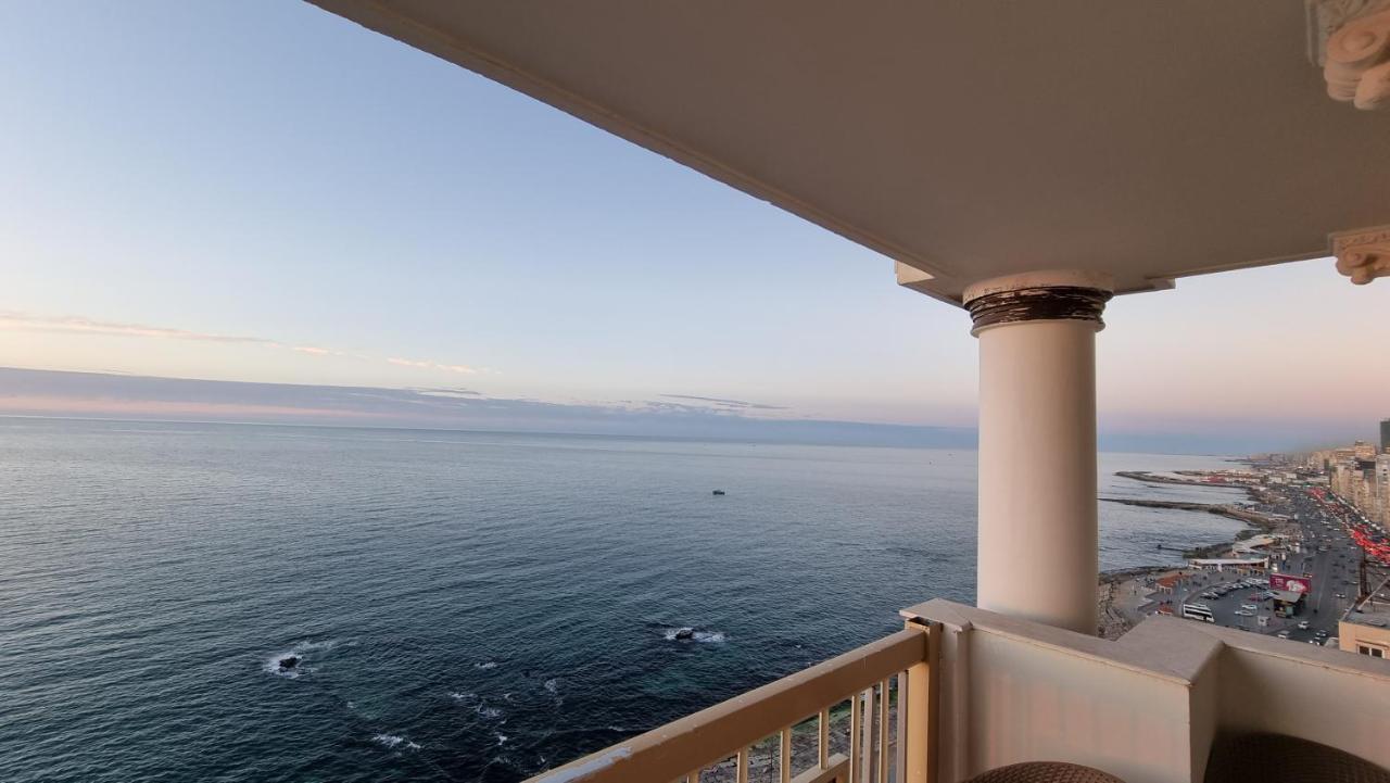 Alex Sea View Apartment - Families Only Alexandrië Buitenkant foto