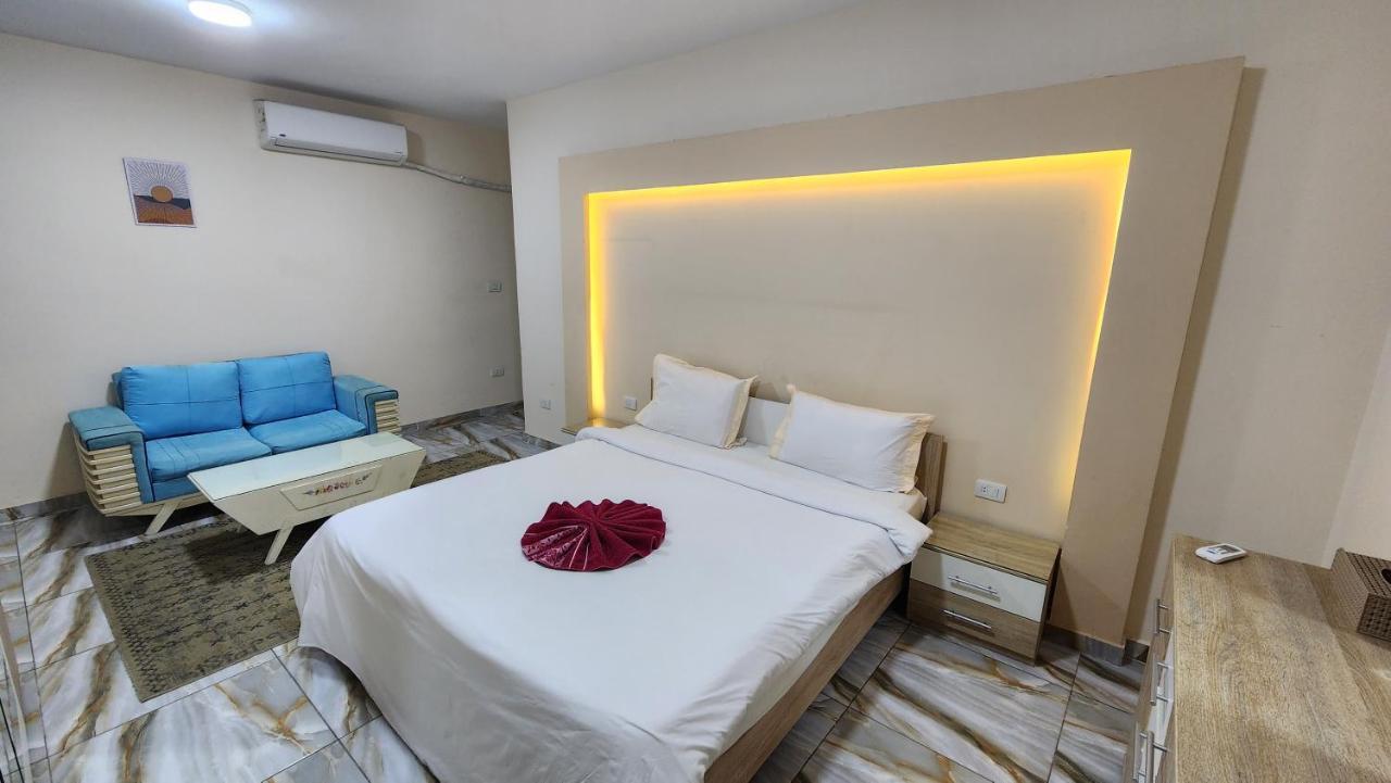 Alex Sea View Apartment - Families Only Alexandrië Buitenkant foto